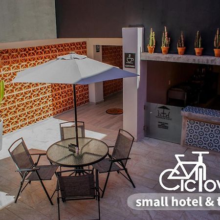 Hotel Ciclovia & Terraza Zitácuaro Extérieur photo